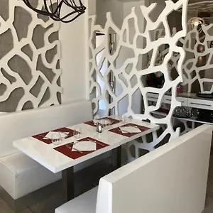 Casino Circus D'allevard Hotel